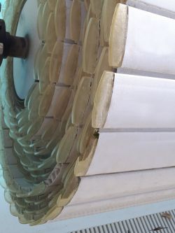 Detail of the slats on the roller.